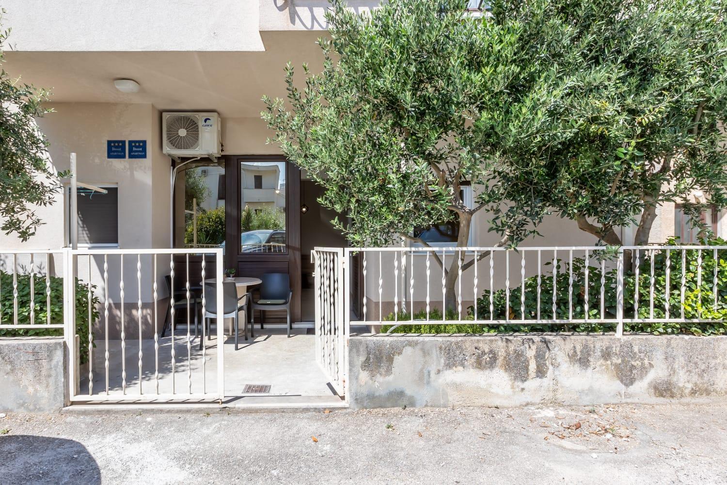 Apartments Sea Shore Split Exterior photo